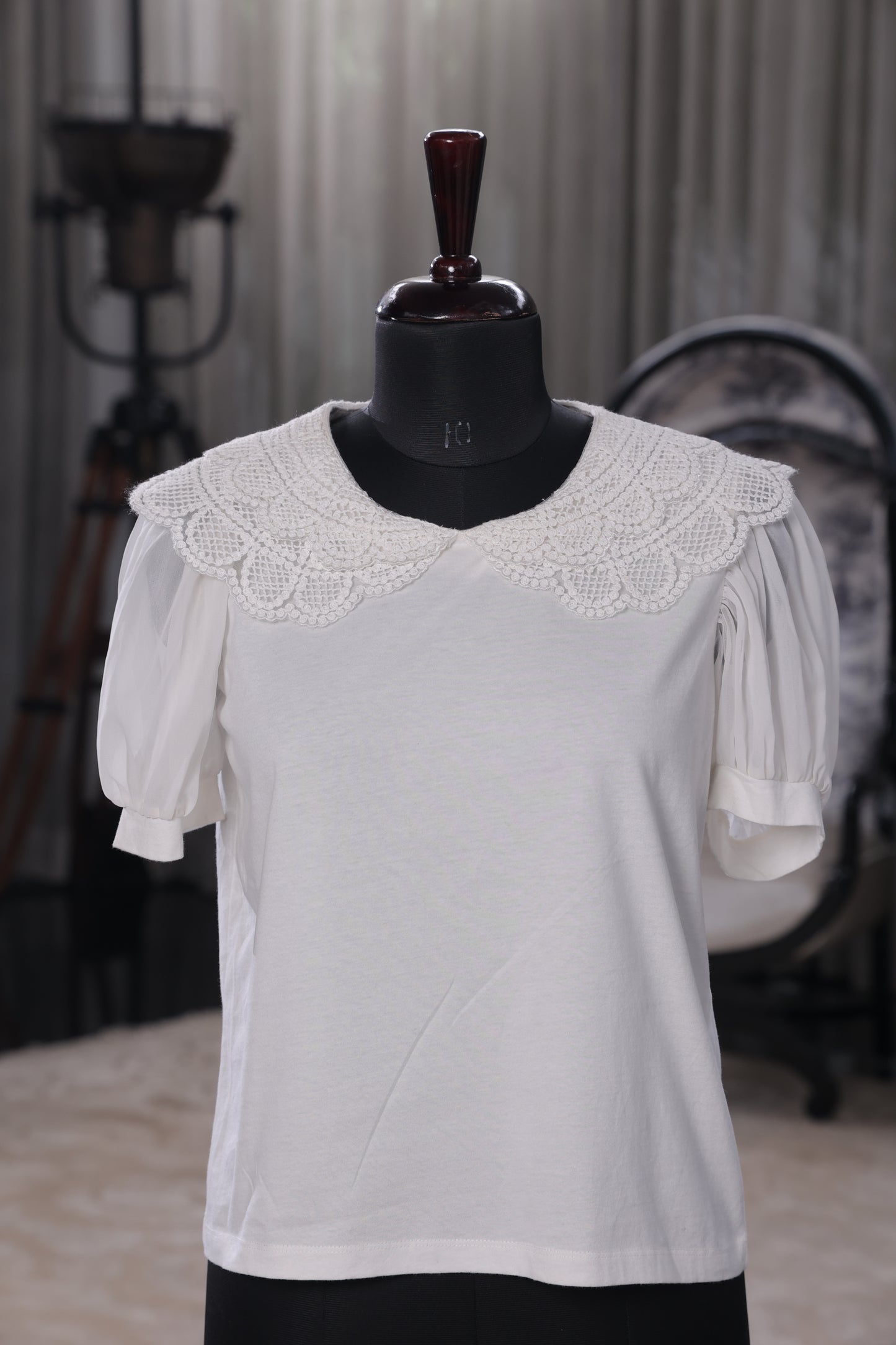 Snowflake Embroidery Blouse