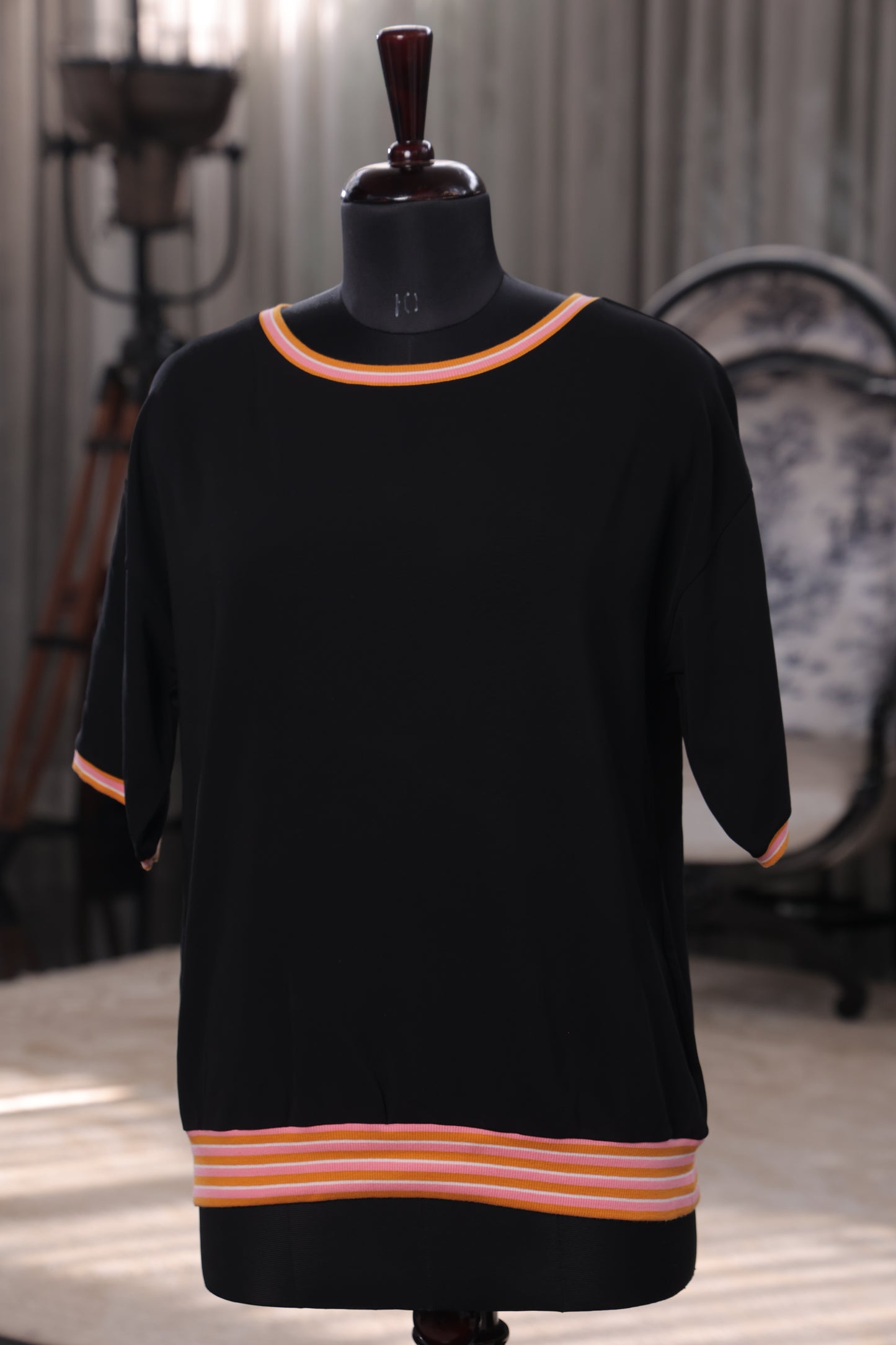 Shadow Comfort Top