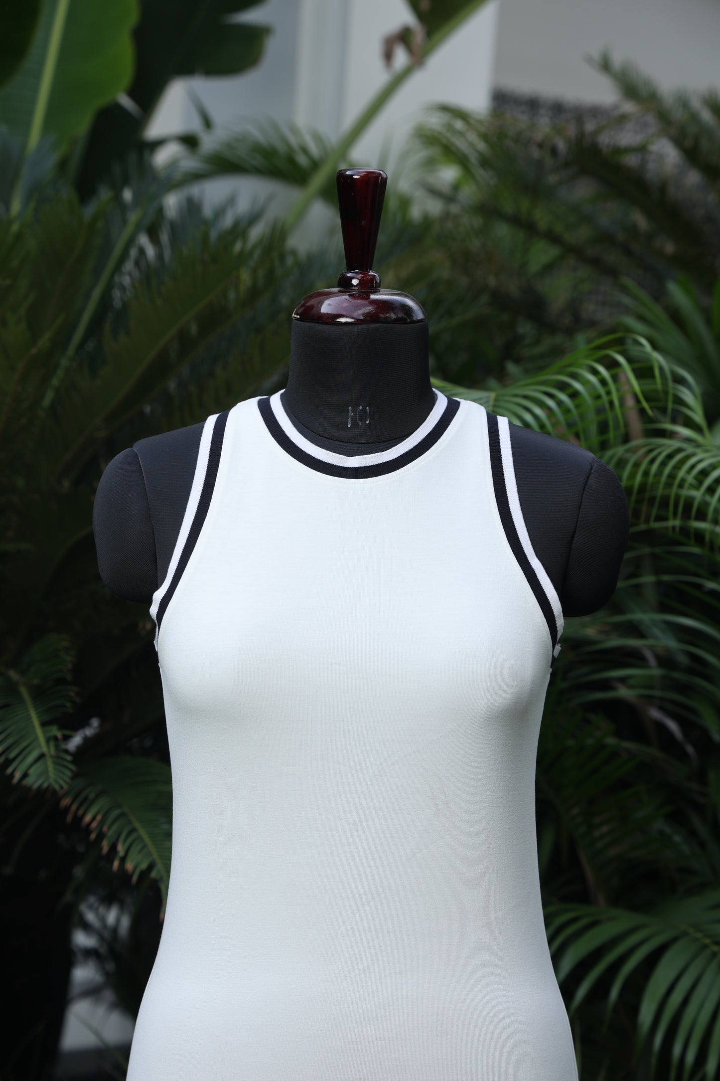 Essence Tank