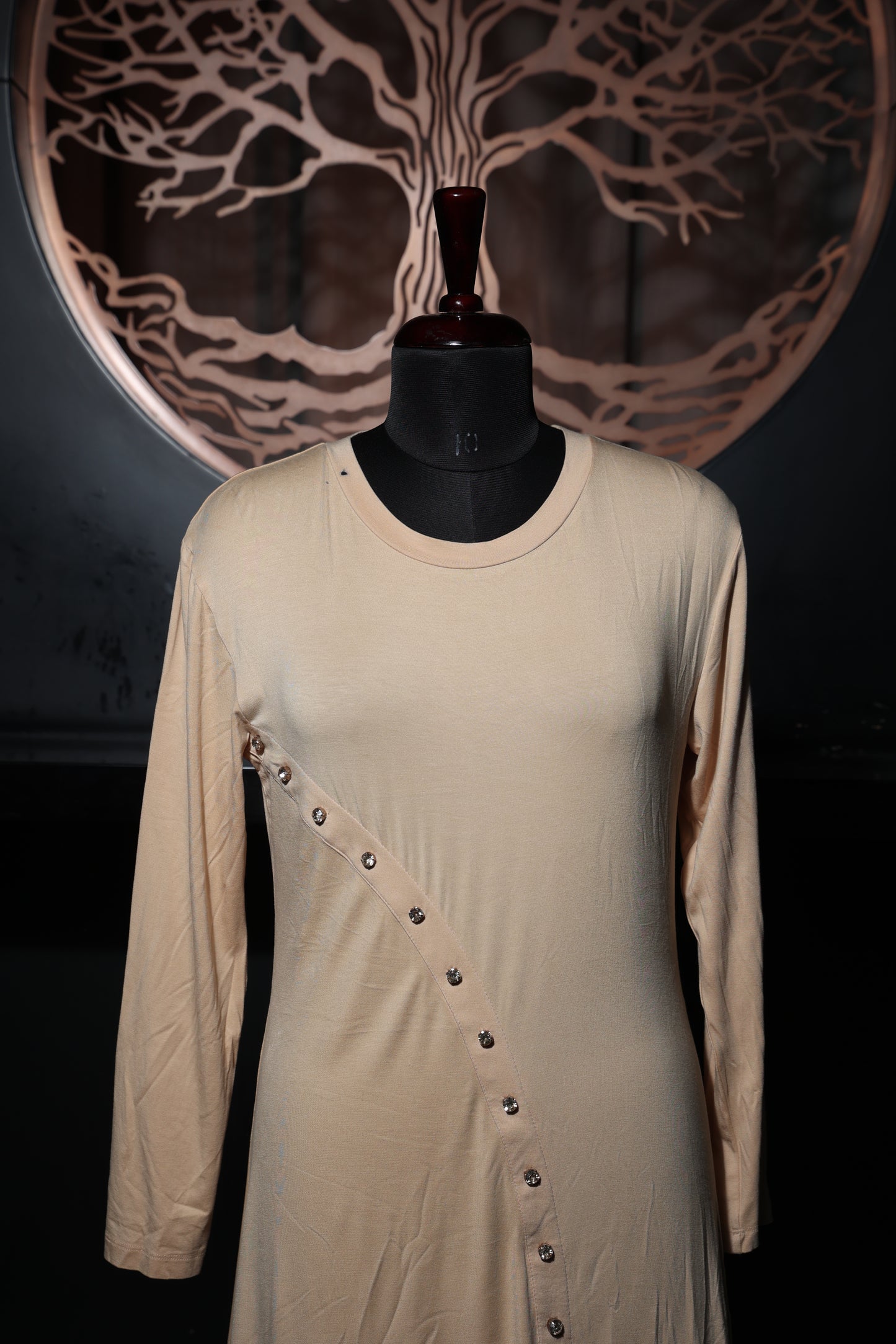 Sculpted Elegance