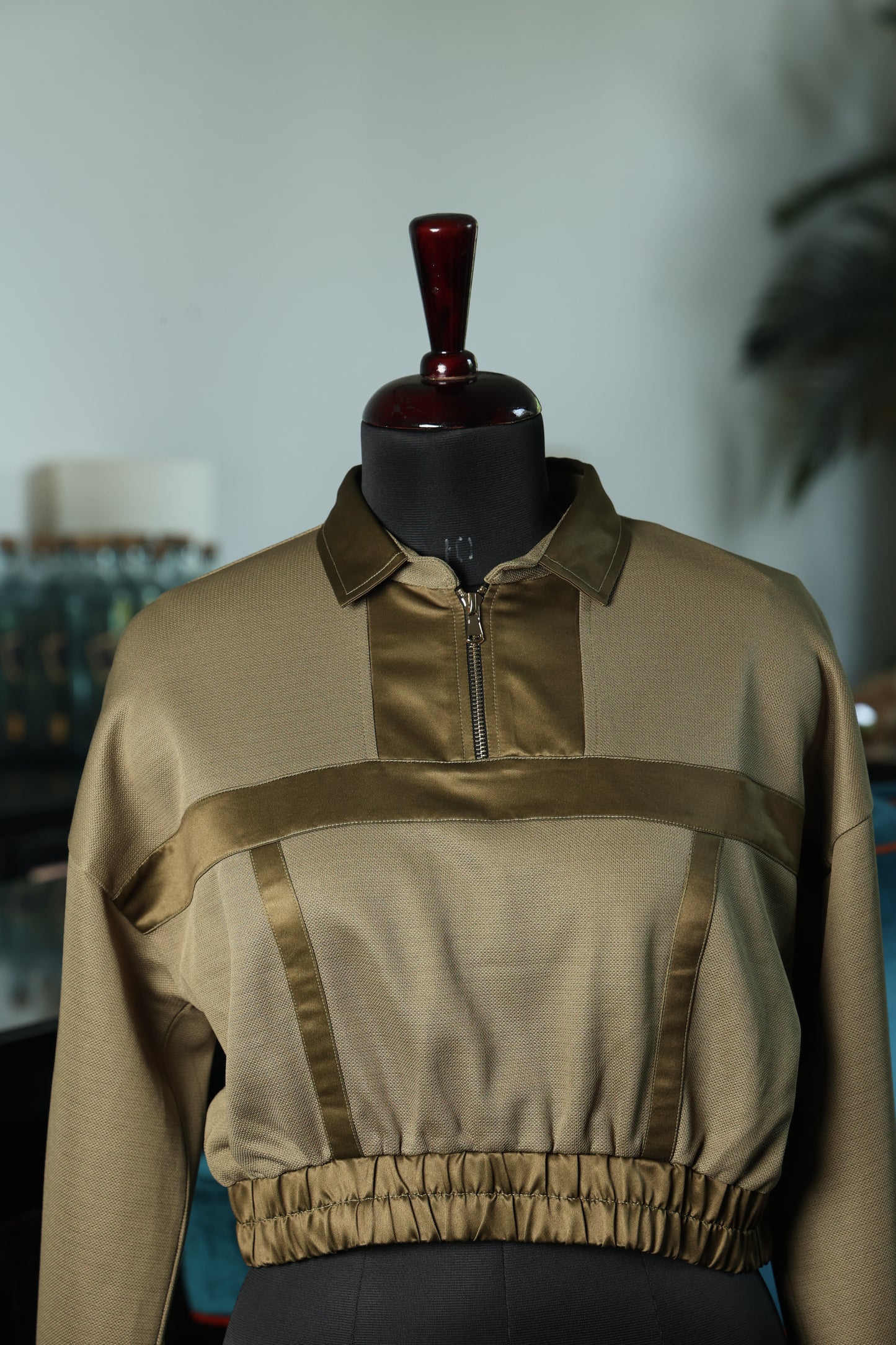 Safari Cropped Sweatshirt