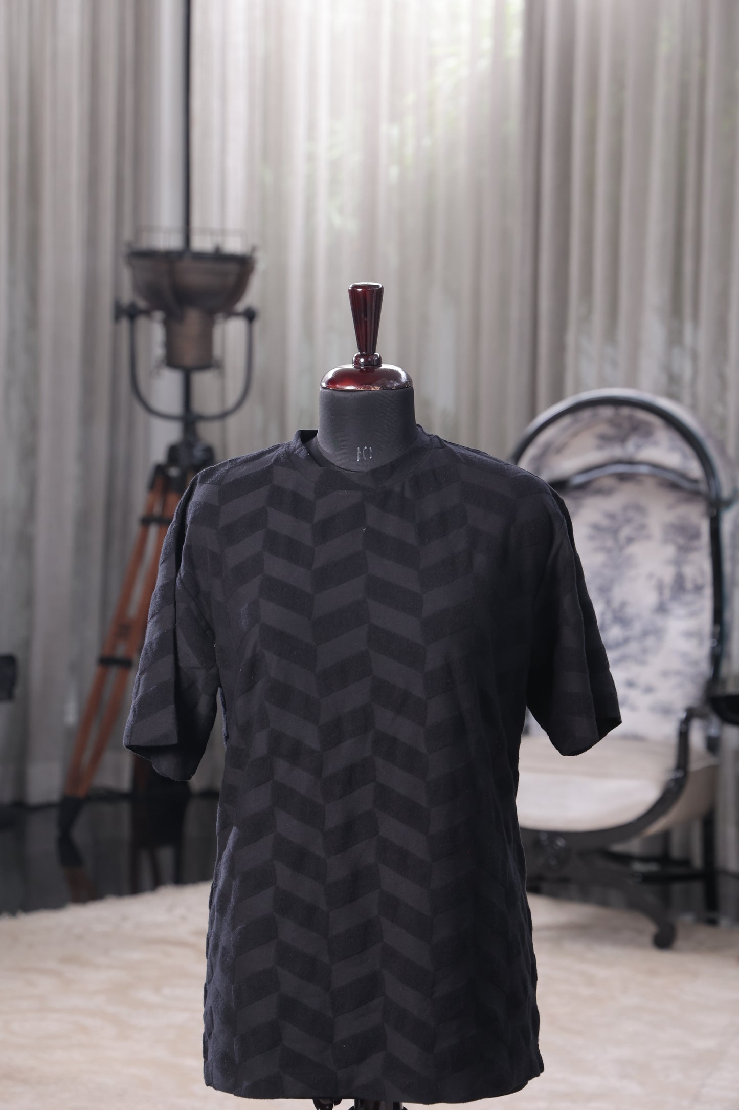Noir Vibe Tee