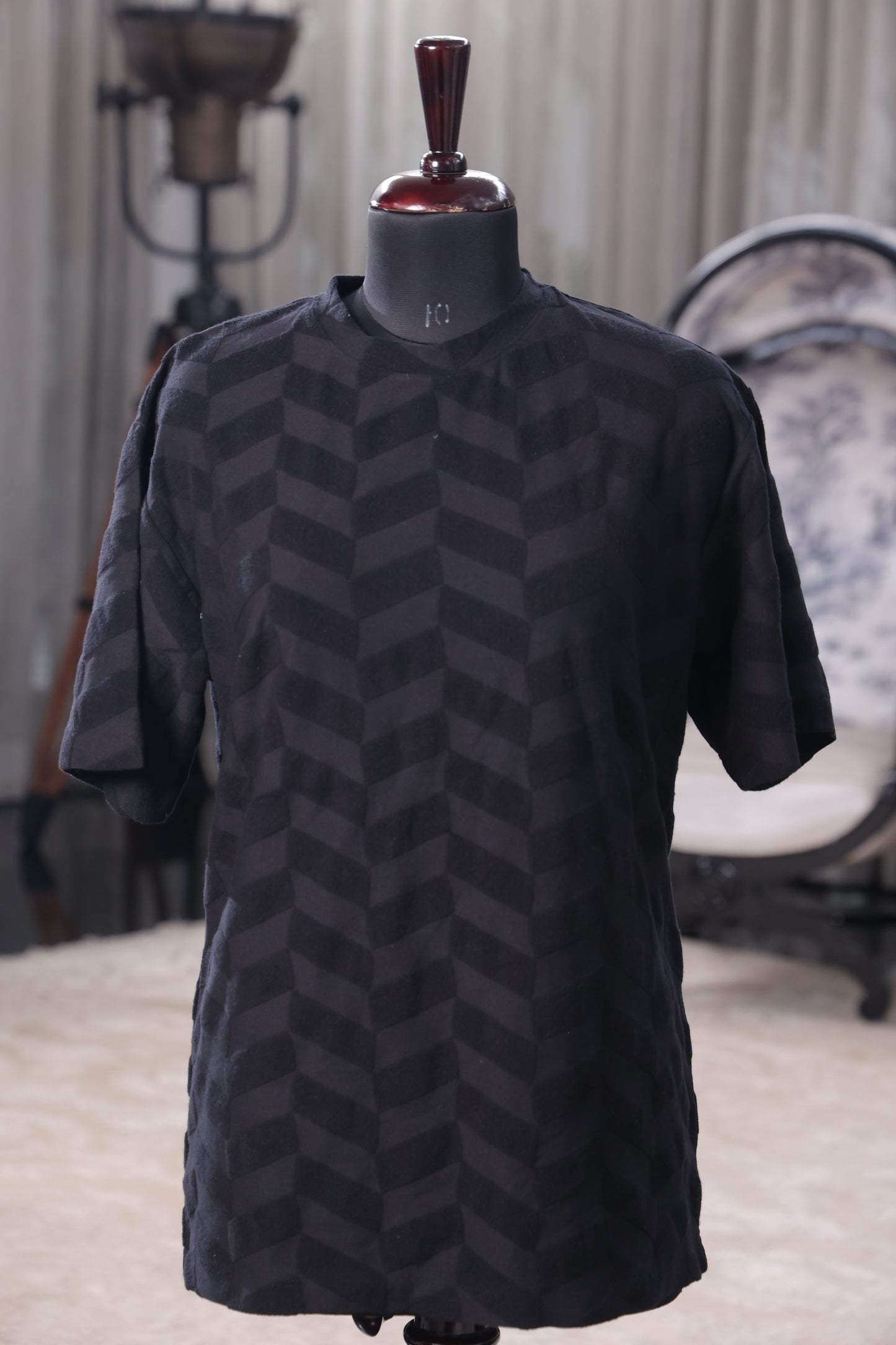 Noir Vibe Tee