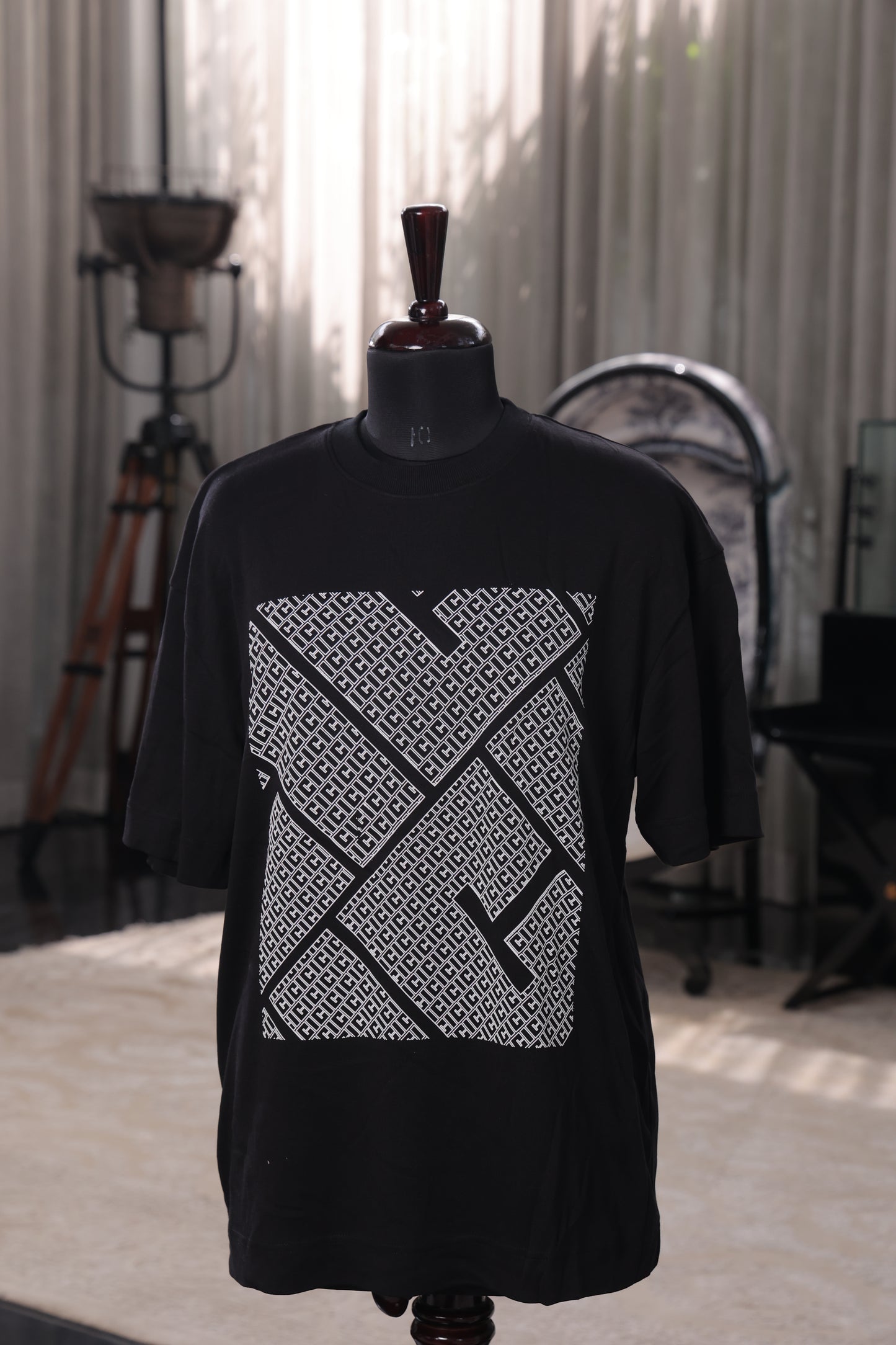 Noir Snap Tee