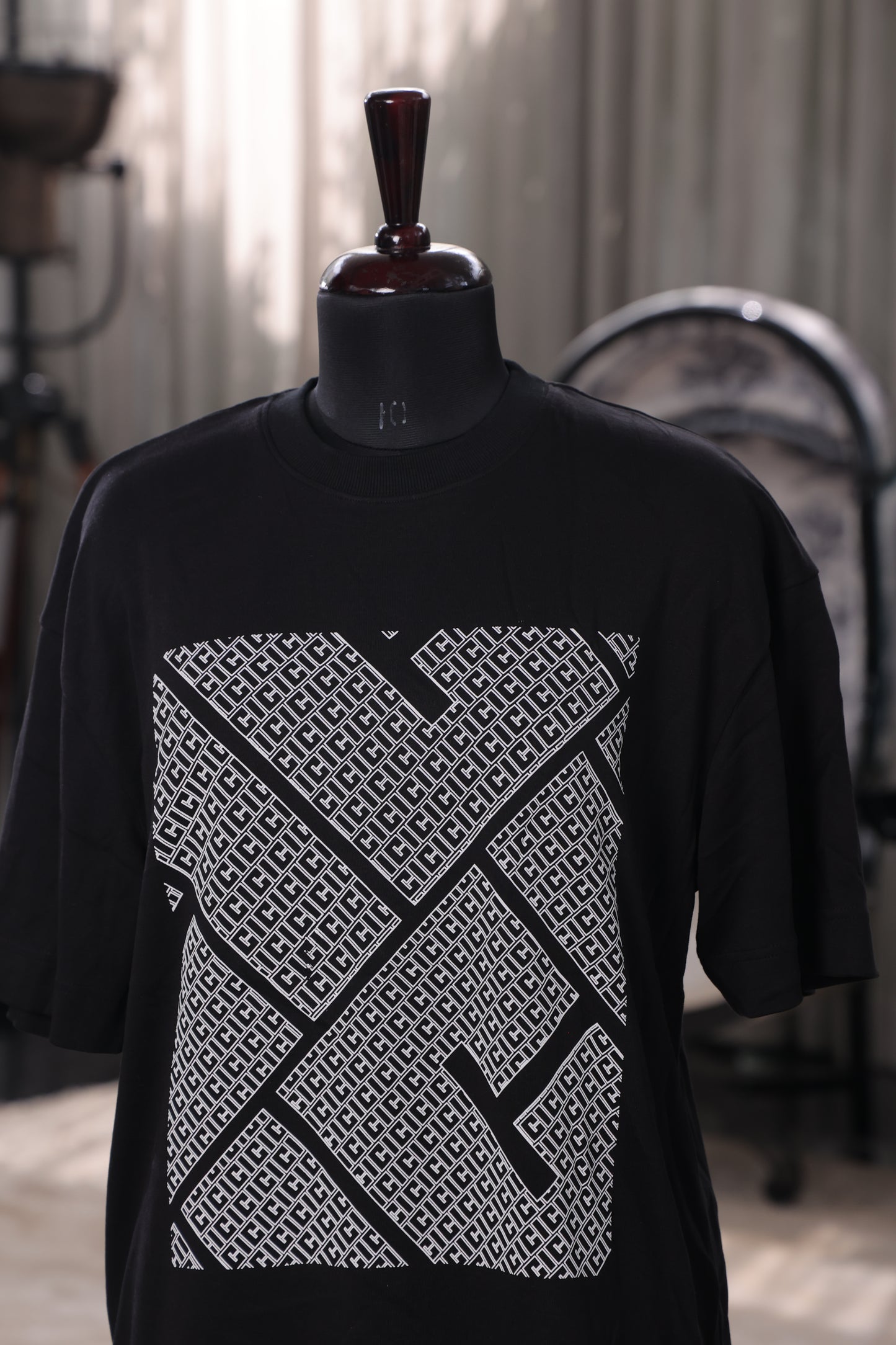 Noir Snap Tee